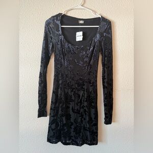 NWT FREE PEOPLE Intimately Lotta Love Velvet floral Slip longsleeve gothic Dress
